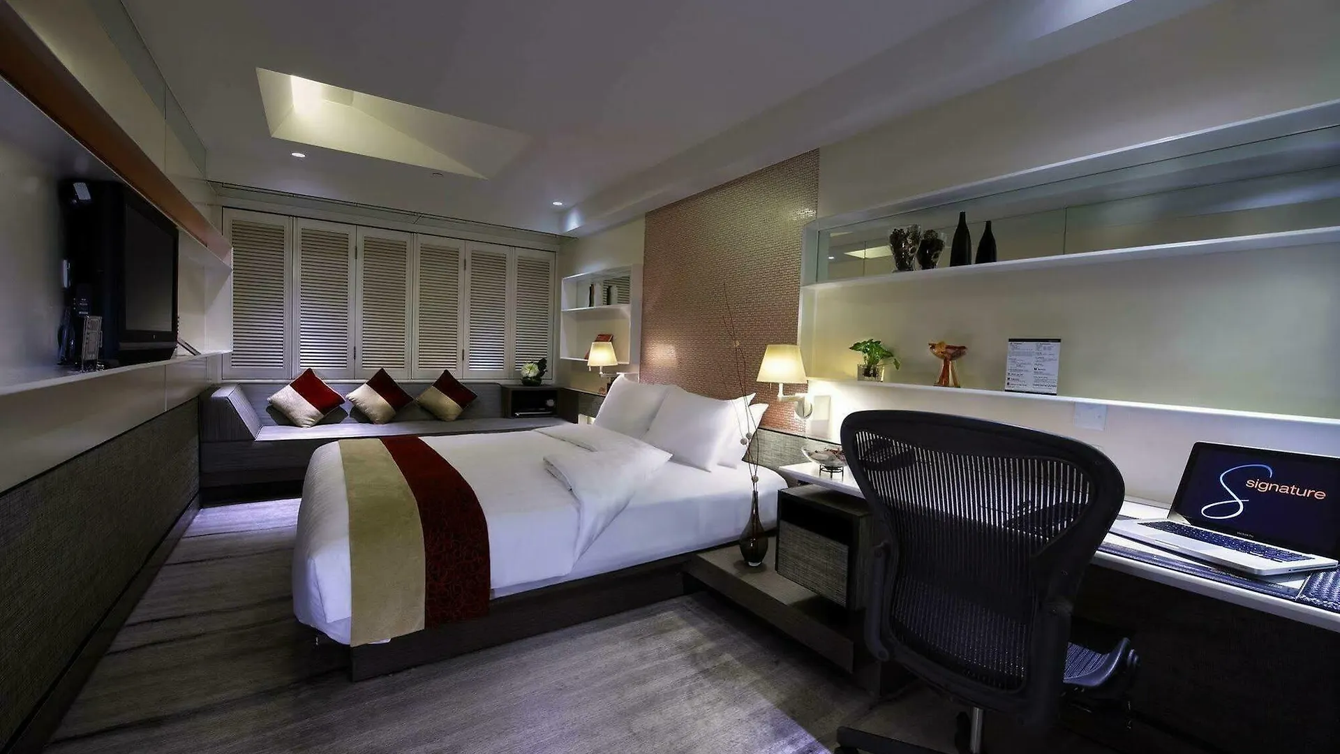 ***  Charterhouse Causeway Bay Hotel Hong Kong China