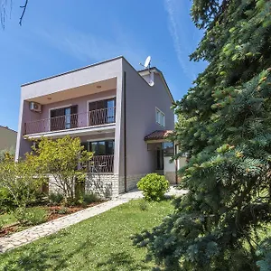 https://apartments-oskar.pula-hotels.org